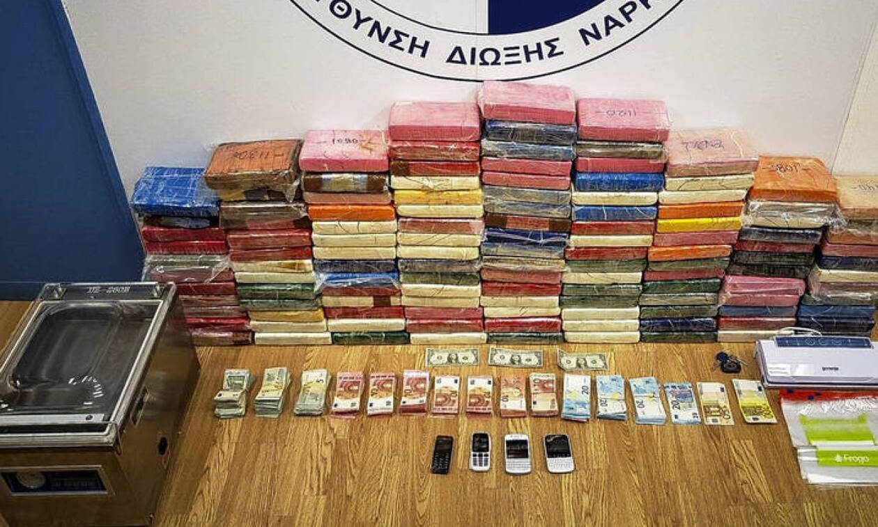 «Σεισμός» στην Αθήνα: Πασίγνωστη τραγουδίστρια στη σπείρα με την κοκαΐνη – Σοκάρουν τα ονόματα!