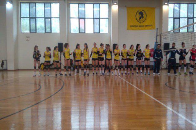 Στον τελικό οι Κορασίδες 3 της ΑΕΚ