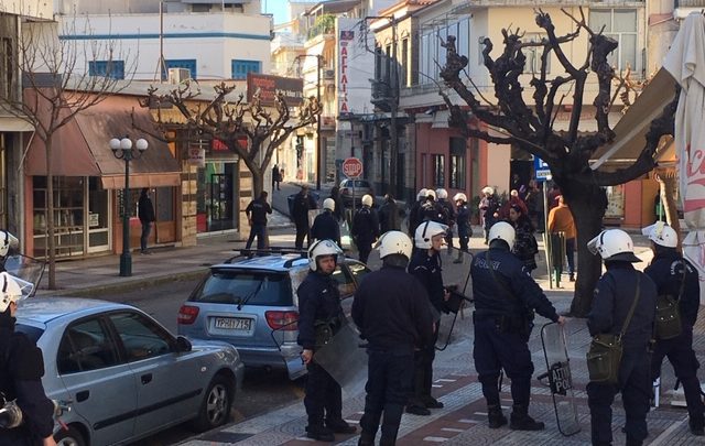 Αγρίνιο: Ένταση και δακρυγόνα δύο ώρες πριν τη σέντρα στο Παναιτωλικός – Ολυμπιακός!