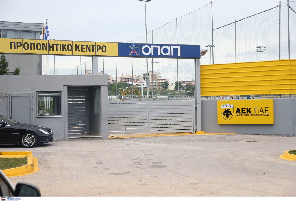 Παράπονα οπαδών στα Σπάτα
