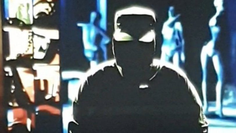 ΠΑΟΚ – ΑΕΚ: Ο άνδρας – μυστήριο που… διέκοψε τον τελικό του κυπέλλου