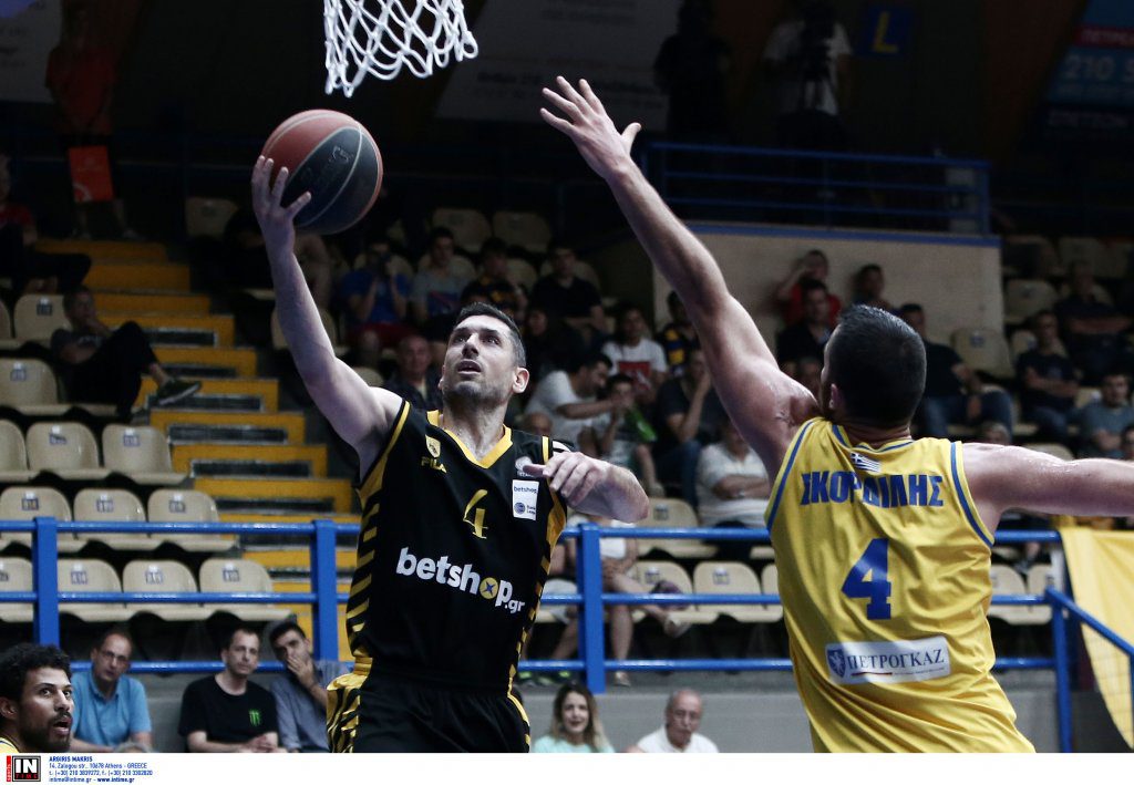 Να συνδυάσει τα νιάτα με την εμπειρία!
