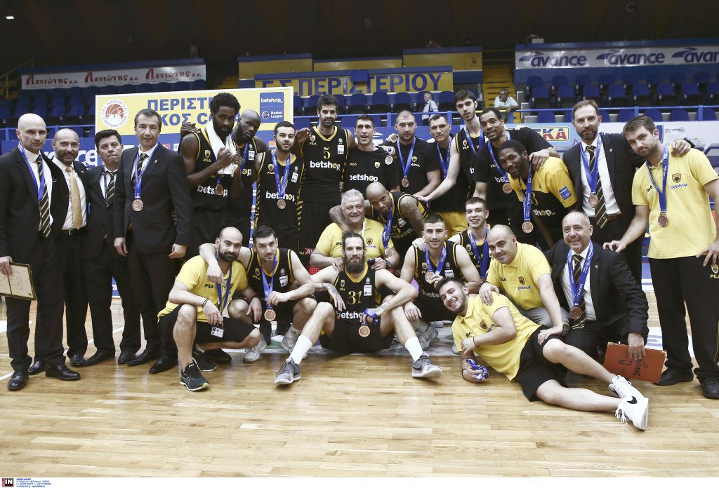 ΑΦΙΕΡΩΜΑ: Η κριτική της Βασίλισσας (Α μέρος)