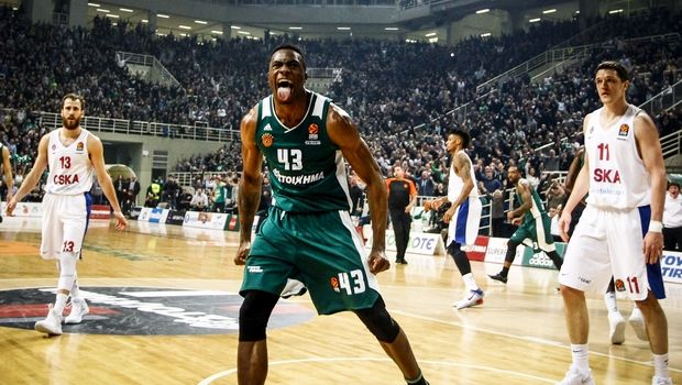 Κοντά στους Μπακς ο Θανάσης Αντετοκούνμπο