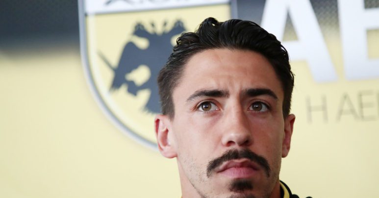 Σιμόες: «Διαφορετική ιδέα και τρόπος δουλειάς»