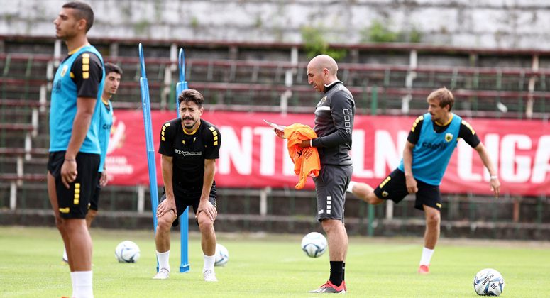 Επιστροφή στα βάσανα