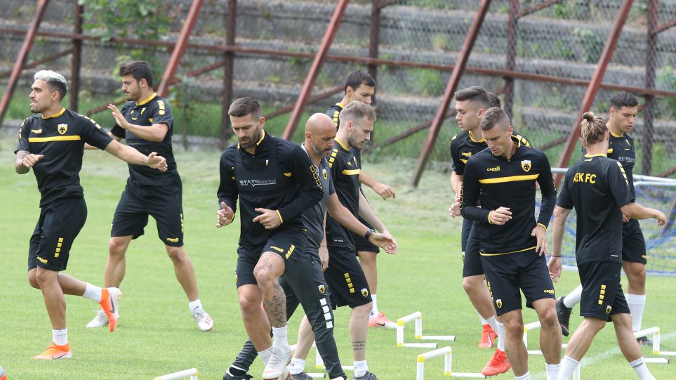 Δεν βγήκαν στο γήπεδο οι παίκτες της ΑΕΚ