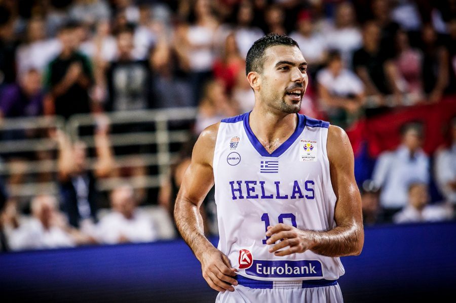 Σοκ με Σλούκα: Αποχώρησε τραυματίας από το φιλικό με την Ιταλία
