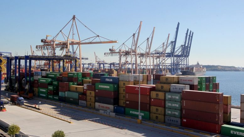 Περίπου μισός τόνος κοκαΐνης εντοπίστηκε σε κοντέινερ στον Πειραιά