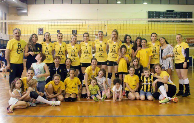 Πρόσκληση χορού απο το Vintage Volley της ΑΕΚ