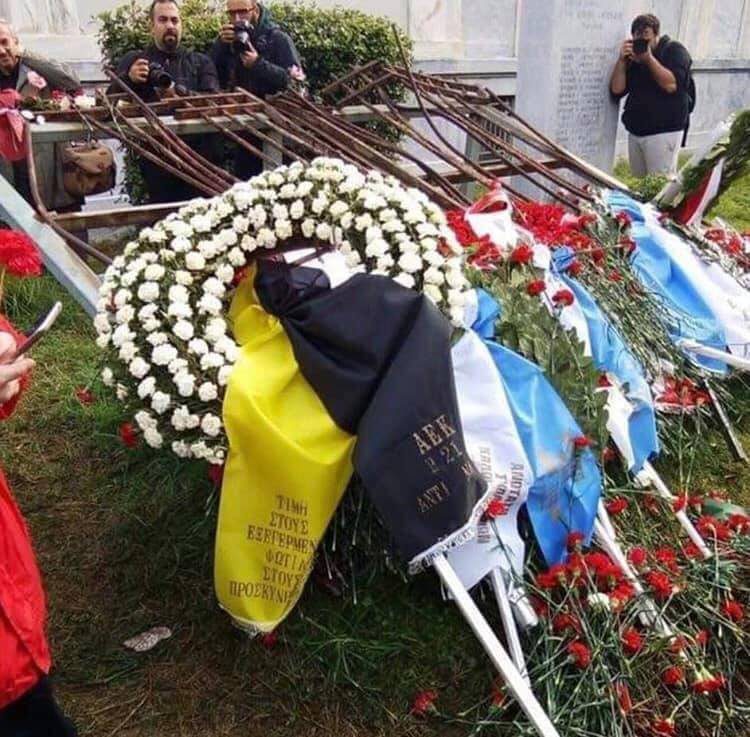 Το στεφάνι της Original στο Πολυτεχνείο