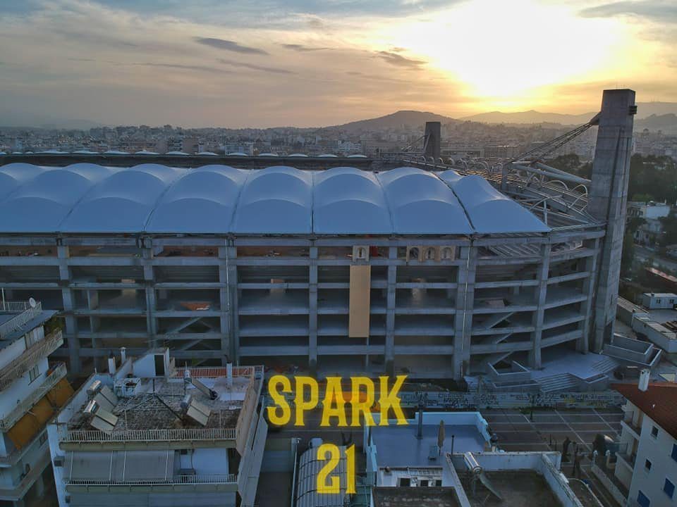 Μαγεία πάνω από το Παλάτι! (vid)