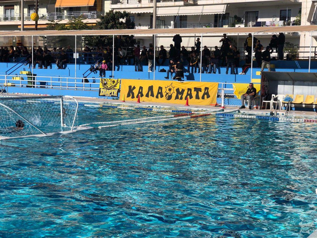 Μόνη ούτε στη Καλαμάτα!