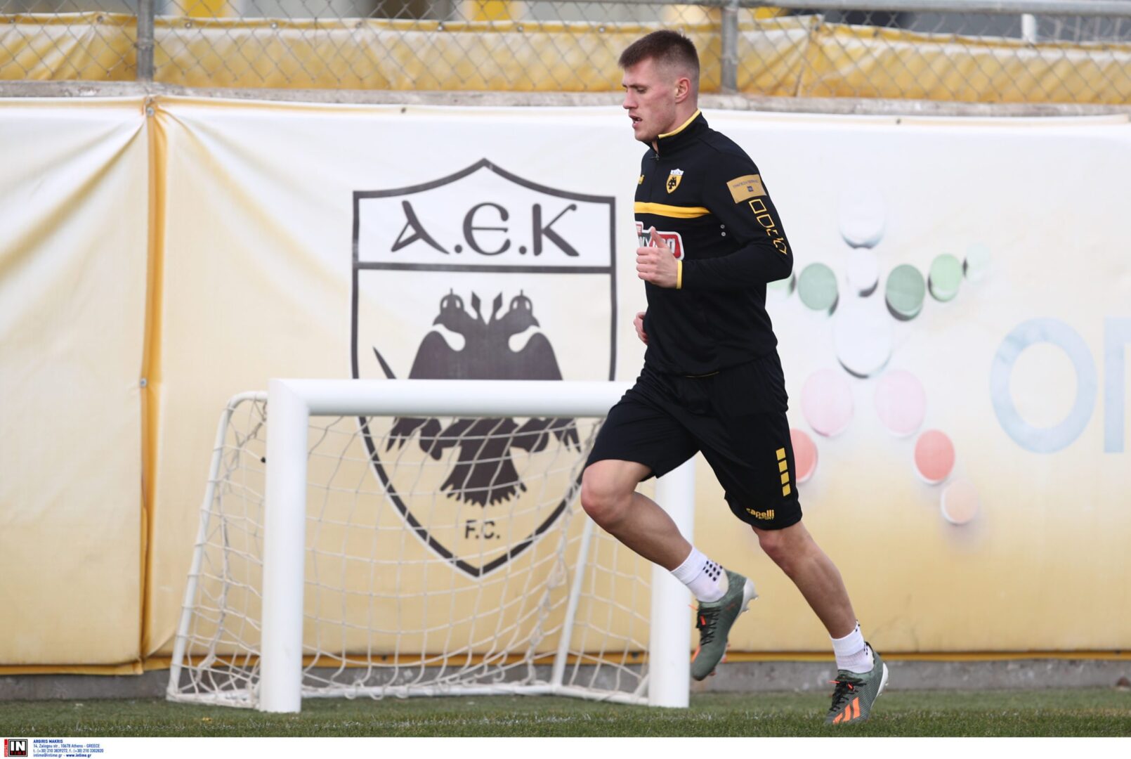 Η πρώτη προπόνηση του Σιμάνσκι με τη φανέλα της ΑΕΚ