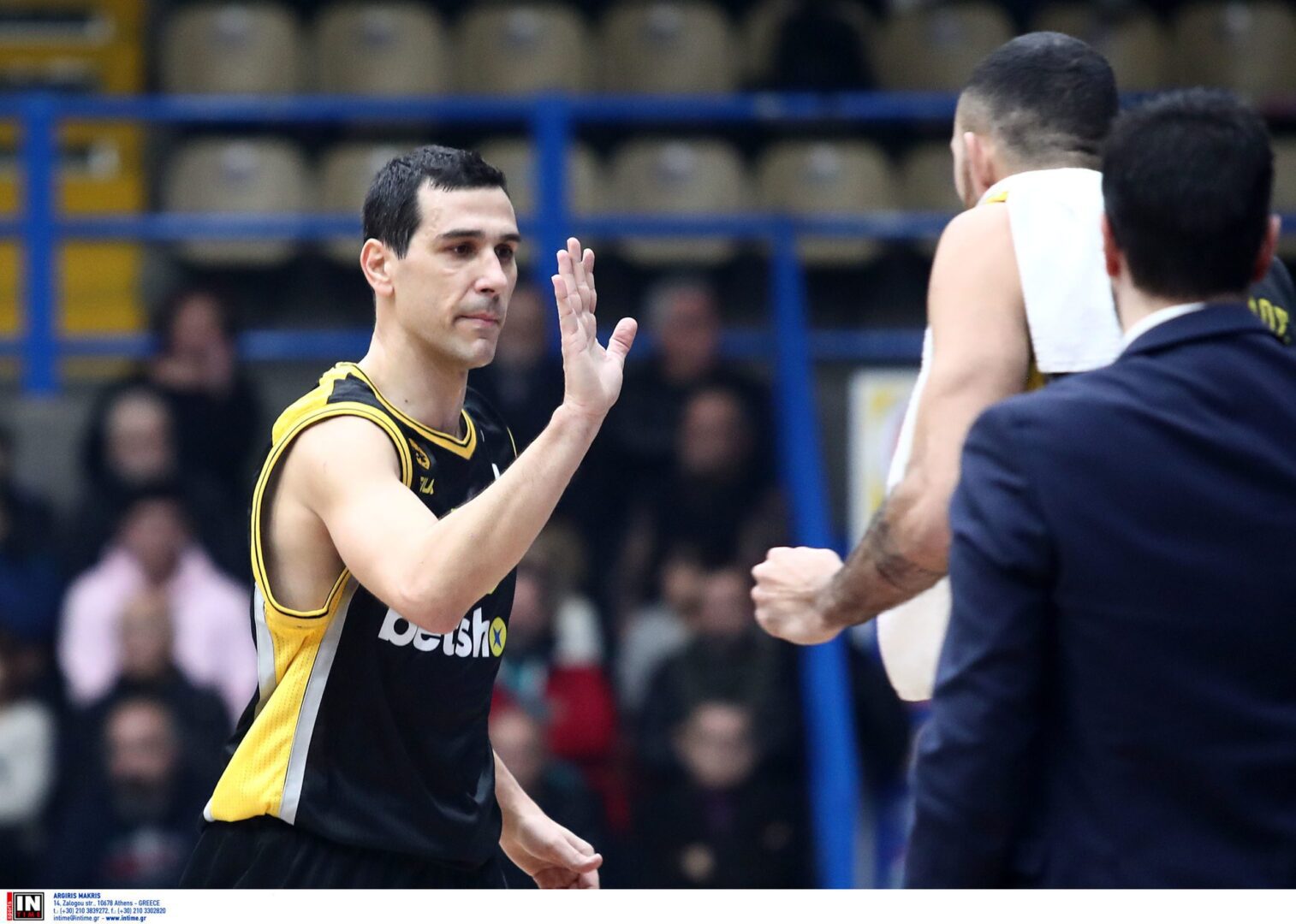 Ζήσης: «Θα ήταν ουτοπικό αν έλεγα πως η ΑΕΚ είναι έτοιμη για το πρωτάθλημα, μεγάλη η ψαλίδα από ΠΑΟ και ΟΣΦΠ»