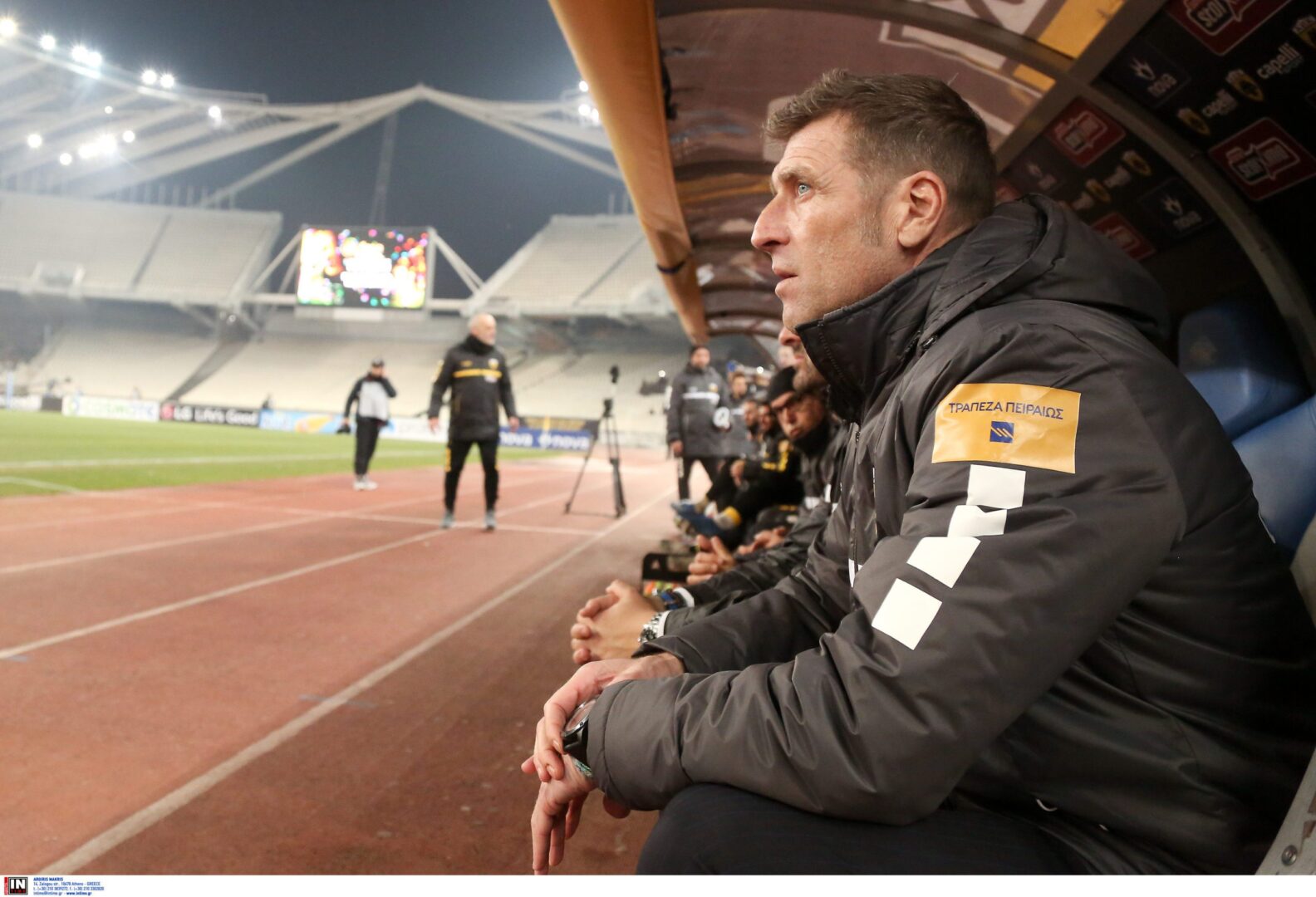 Καρέρα στους παίκτες: «Είστε όλοι ίσοι, κανείς δεν ξεχωρίζει εκτός γηπέδου»