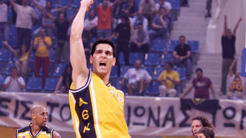 Φοράει το 16 ο Ζήσης!