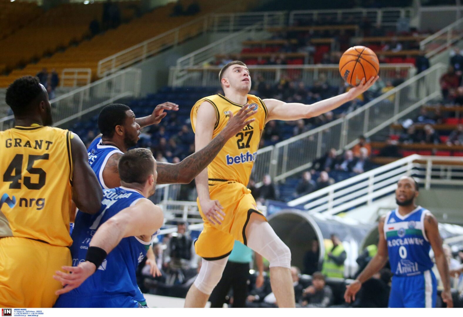 Κλείνει στον Προμηθέα ο Ρογκαβόπουλος