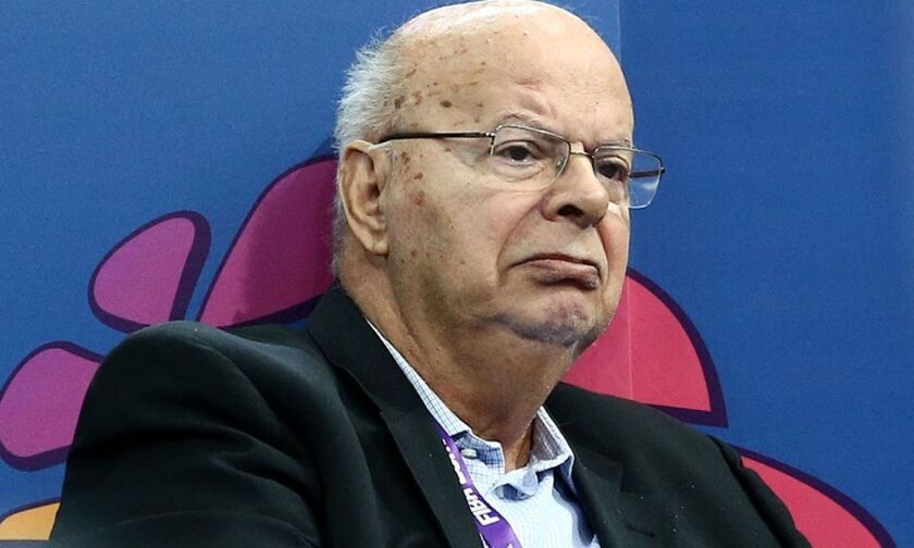 Βασιλακόπουλος σε Αγγελόπουλο: “Καταντάς γραφικός”!