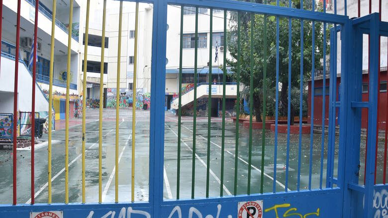 Κλείνουν 27 σχολεία λόγω κορονοϊού – Έκτακτα μέτρα πρόληψης