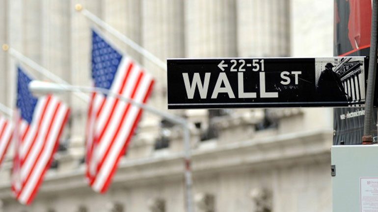 Κατέρρευσε η Γουόλ Στριτ-Κλείσιμο του Dow Jones με τη μεγαλύτερη πτώση μετά το κραχ του 1987