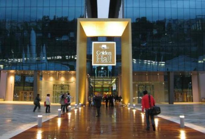 Κορωνοϊος : Κλείνει το Golden Hall λόγω κρούσματος
