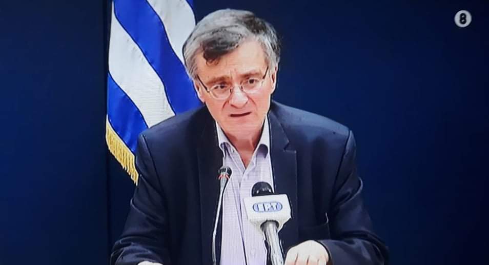 Κορωνοϊός: Βούρκωσε ο Τσιόδρας!