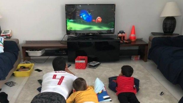 Άρης: Ο Ροζ με φανέλα Ολυμπιακού σε συνέντευξη στη Γαλλία