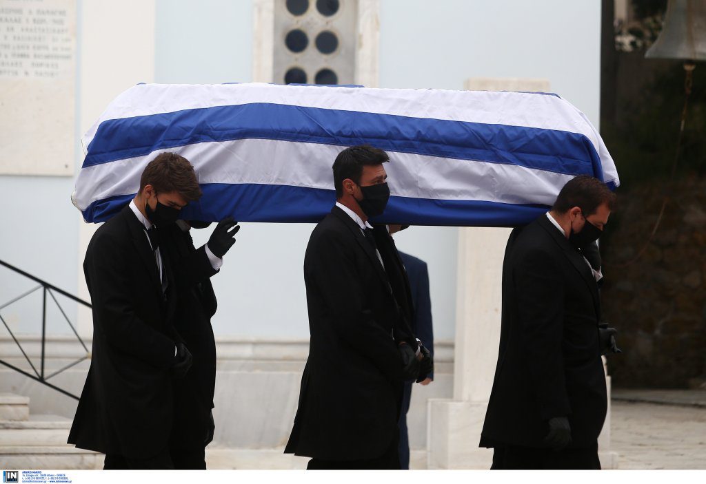 Το «αντίο» στον Μανώλη Γλέζο (pics)