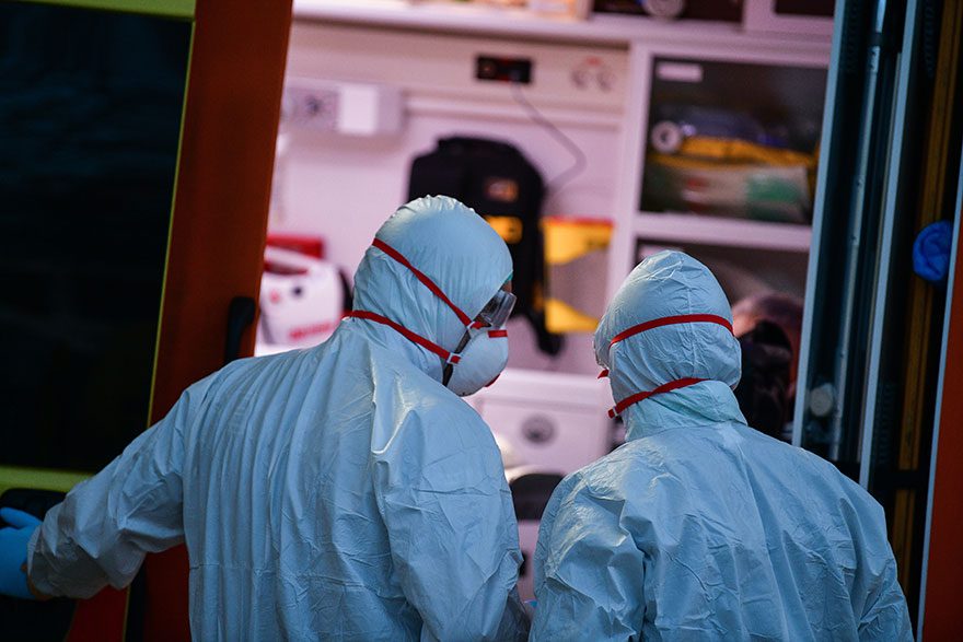 Μέσα στον Απρίλιο ο σχεδιασμός για επιστροφή σε μερική κανονικότητα