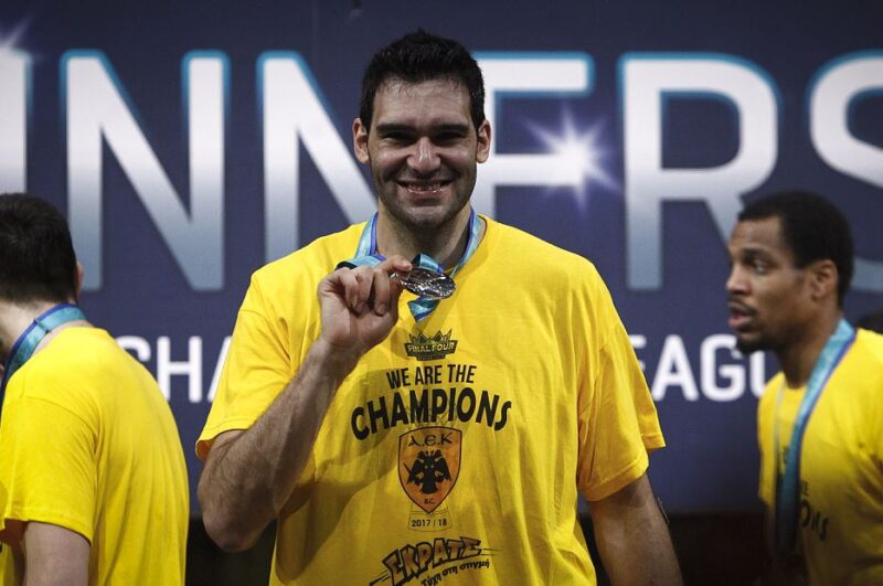 Μαυροειδής: “Το τρόπαιο το είχα δύο μέρες παντού μαζί μου”