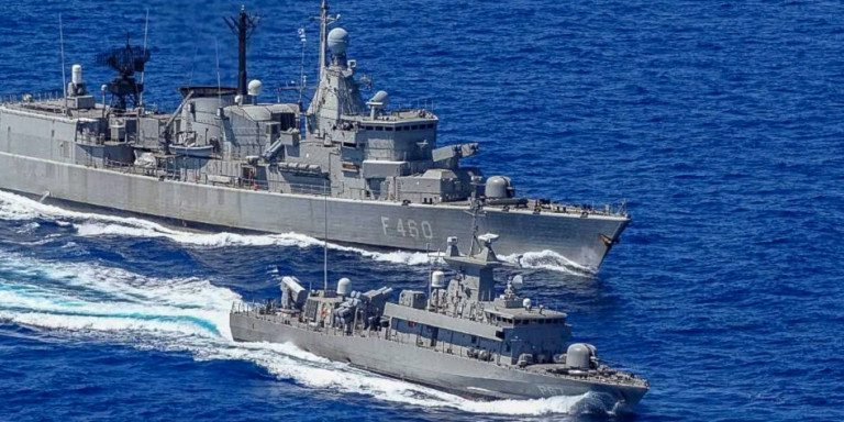 Απίστευτη πρόκληση: 19 Τουρκικά πολεμικά πλοία στο Αιγαίο!