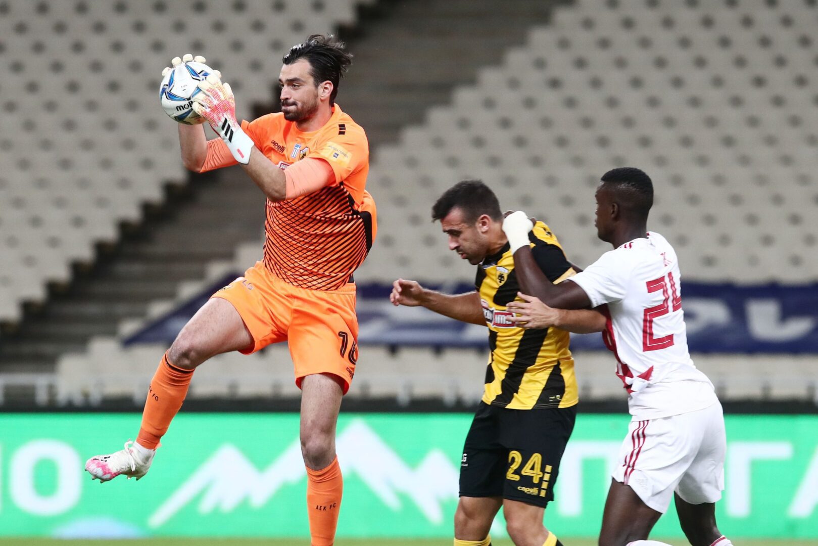 Τσιντώτας: «Δέχθηκα πολύ κριτική, χωρίς να παραπονεθώ»