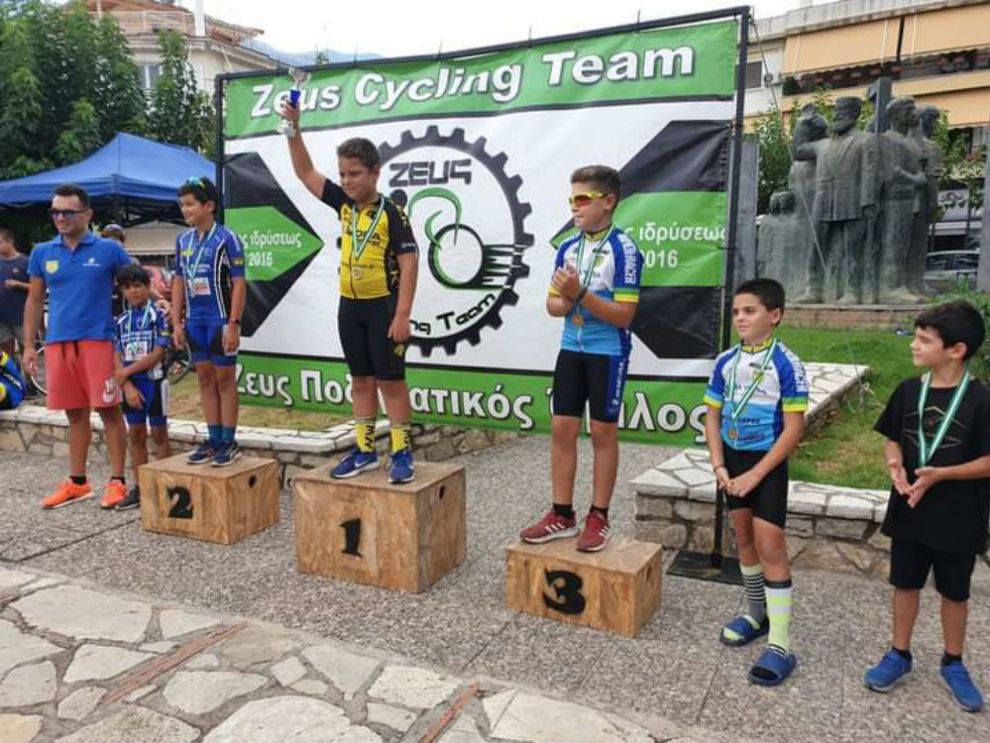 Θρίαμβος Γιαλαμά στην Άμφισσα