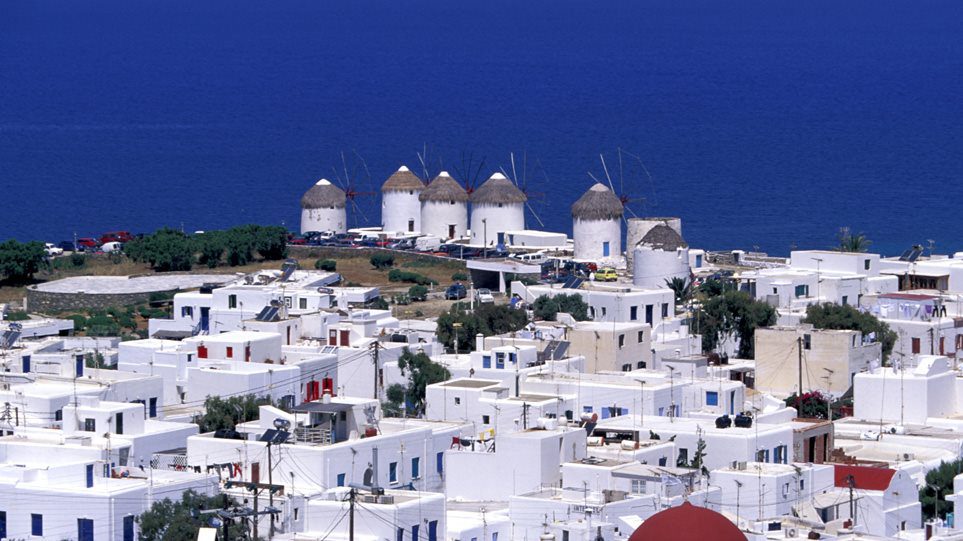 Μύκονος: 7 συλλήψεις σε 26 ελέγχους για παραβάσεις σε μπαρ