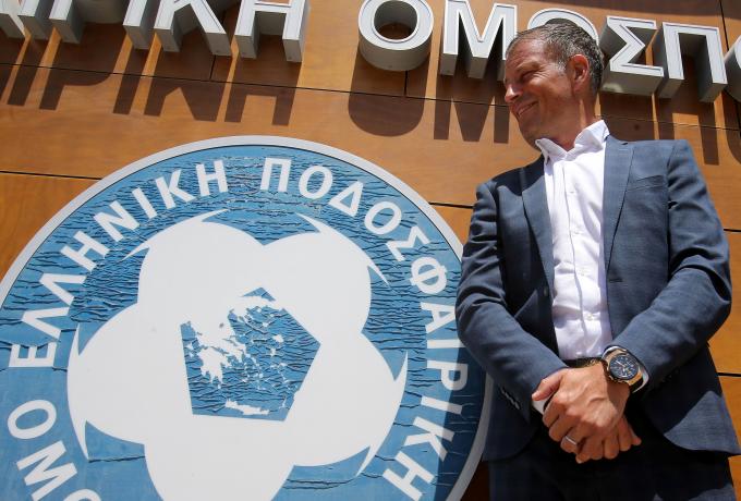Κλάτενμπεργκ: «Ο νέος κανονισμός για το χέρι δεν προσφέρει στο πνεύμα του ποδοσφαίρου»
