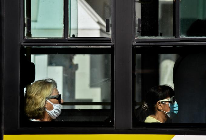 Ανεβασμένα και πάλι τα νούμερα: 233 νέα κρούσματα, δύο ακόμη θάνατοι