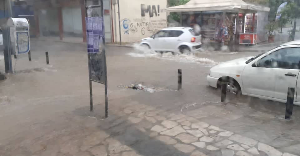Προβλήματα και στο Αγρίνιο από την κακοκαιρία «Ιανός» (ΦΩΤΟ-ΒΙΝΤΕΟ)