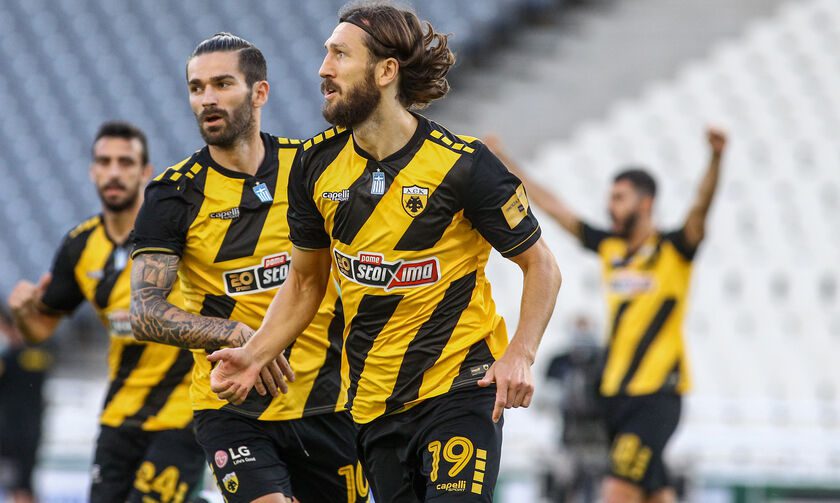 Φωτογραφίες με τον Τσιγκρίνσκι ζητούσαν Ουκρανοί