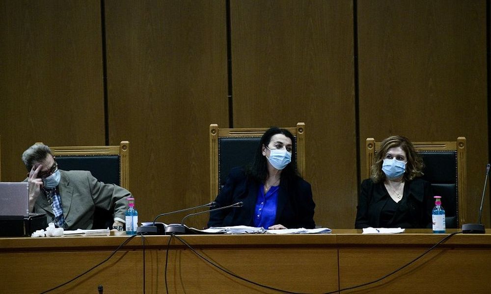 Δίκη Χρυσής Αυγής: Ελαφρυντικά μόνο σε τρεις ζήτησε η Εισαγγελέας