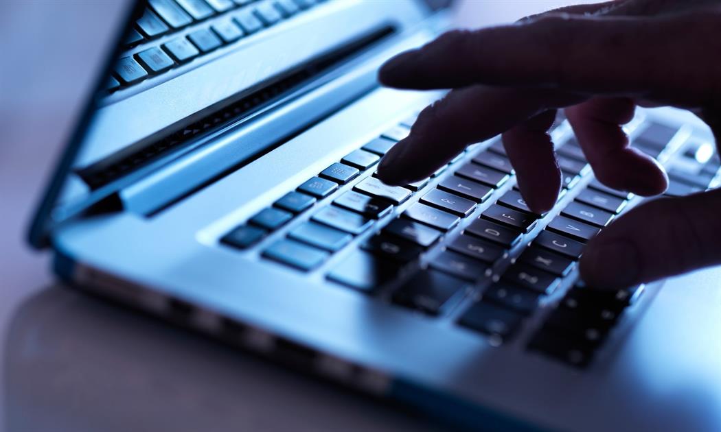 Τέσσερις υποθέσεις πορνογραφίας ανηλίκων εξιχνιάστηκαν μέσω διαδικτύου