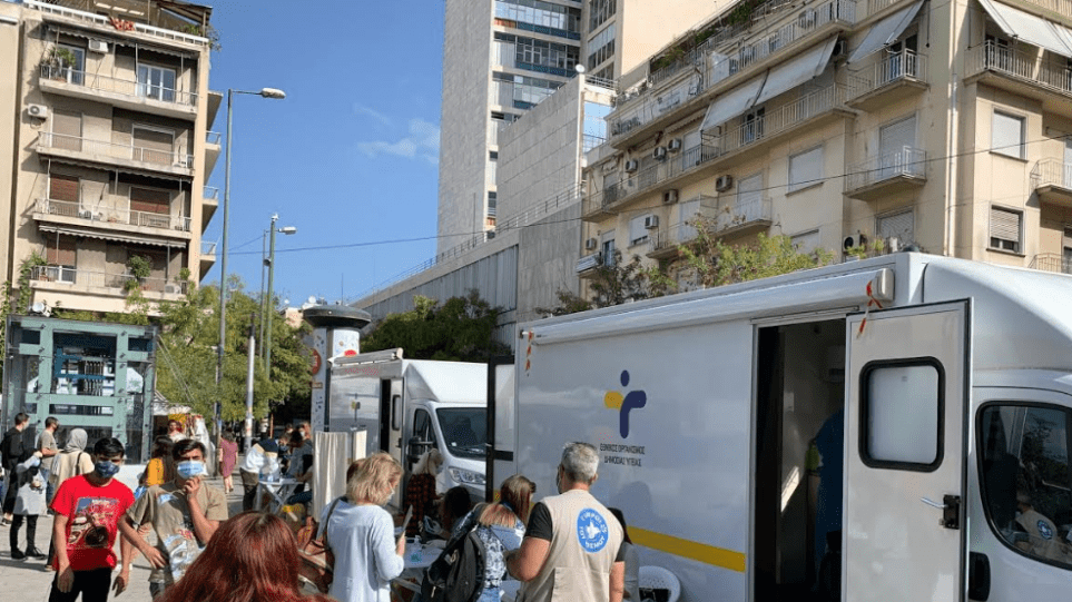 Κορωνοϊός – Πλατεία Βικτωρίας: Άλλοι 19 θετικοί στον ιό – Έγιναν 516 τεστ