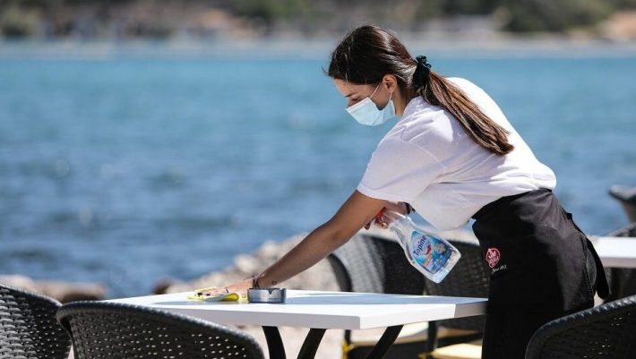 Το μέτρο που θα «τελειώσει» την εστίαση: Θα γίνει θυσία για το lockdown;