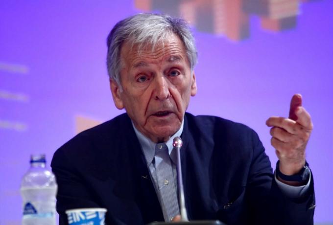 Γαβράς κατά ΧΑ: «Η αληθινή Ελλάδα είναι αυτοί που κατέβηκαν στο δρόμο»