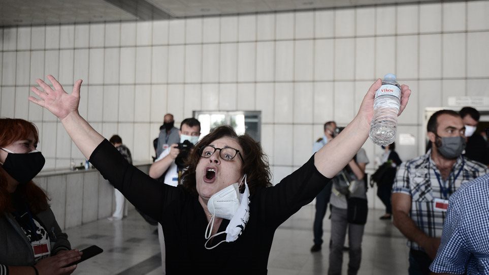 Δίκη Χρυσής Αυγής – Μάγδα Φύσσα: «Ο Παύλος τα κατάφερε… Γιε μου!»