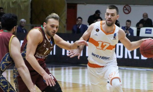 Στον Προμηθέα ο Βαγγέλης Μάντζαρης