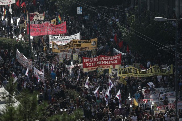 Η συγκλονιστική στιγμή της ανακοίνωσης του Τριμελούς Εφετείου για τη Χρυσή Αυγή! (vid)