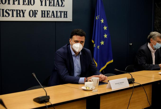 Κικίλιας: «Μέχρι τέλος του έτους άλλες 234 νέες ΜΕΘ»