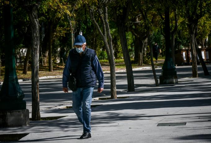 Κορωνοϊός στην Ελλάδα: Πάλι πρώτη η Αττική με 637 κρούσματα