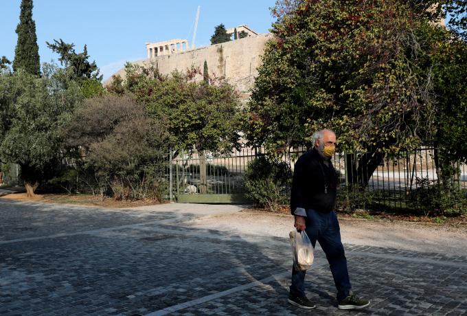 Πάλι υψηλά νούμερα με 3038 κρούσματα και 38 θανάτους – 336 διασωληνωμένοι